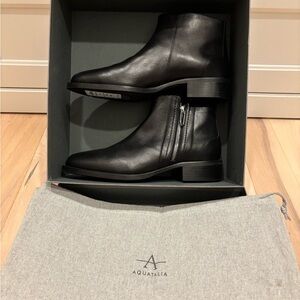 Aquatalia Black Leather Ankle Boots size 8 NWB